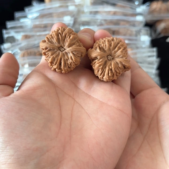 文玩核桃吊坠…****n南将