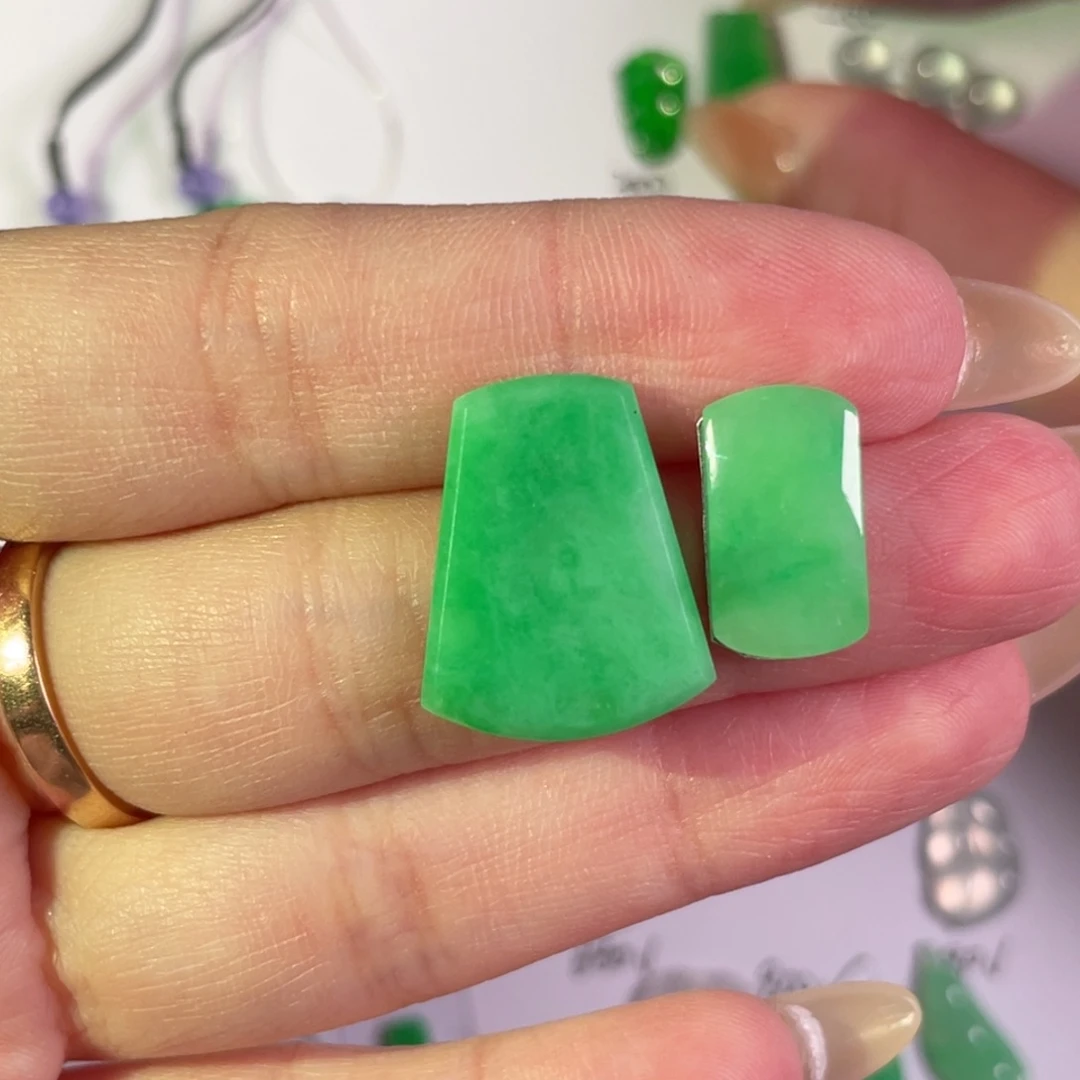 翡翠未镶嵌颈饰裸石