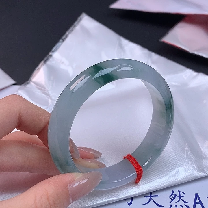 翡翠未镶嵌手镯57