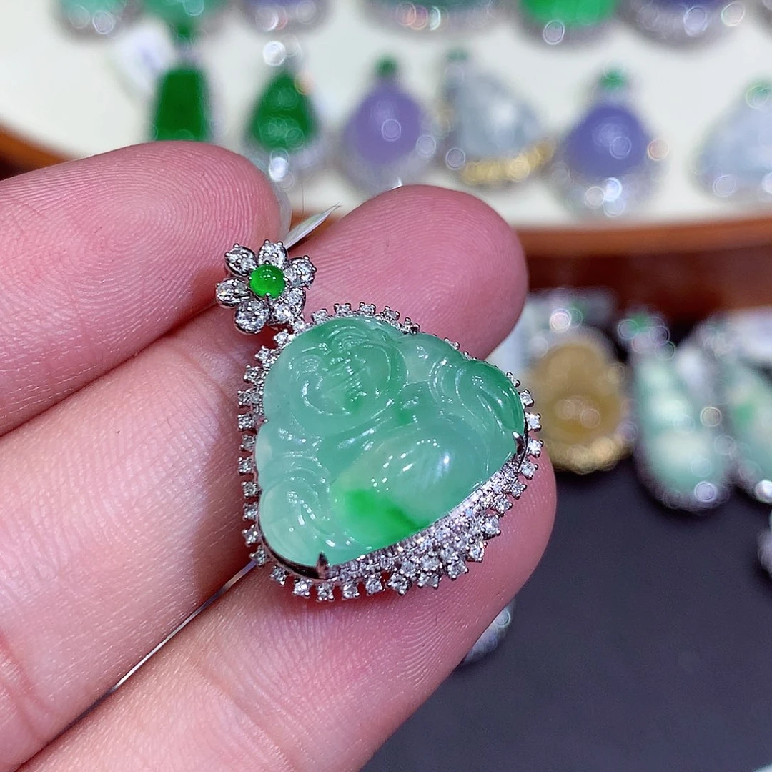 翡翠吊坠(不含链)18K金镶嵌