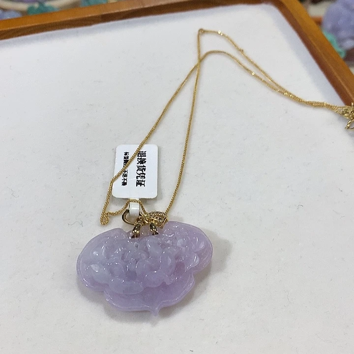 安***慕翡翠未镶嵌颈饰翡翠吊坠