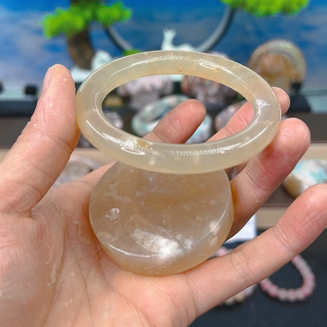 玛瑙/玉髓手镯未镶嵌