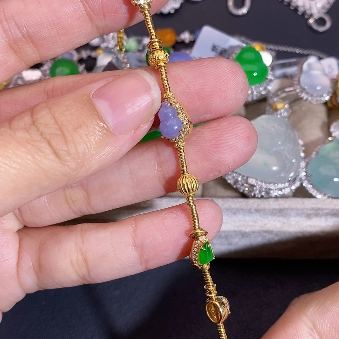 翡翠18K金镶嵌戒指