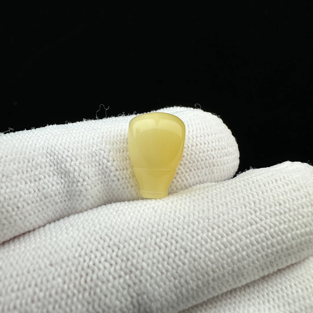 Z3337天然原矿蜜蜡 奶嘴三通 9.8*14.4mm支持复检 假一罚十