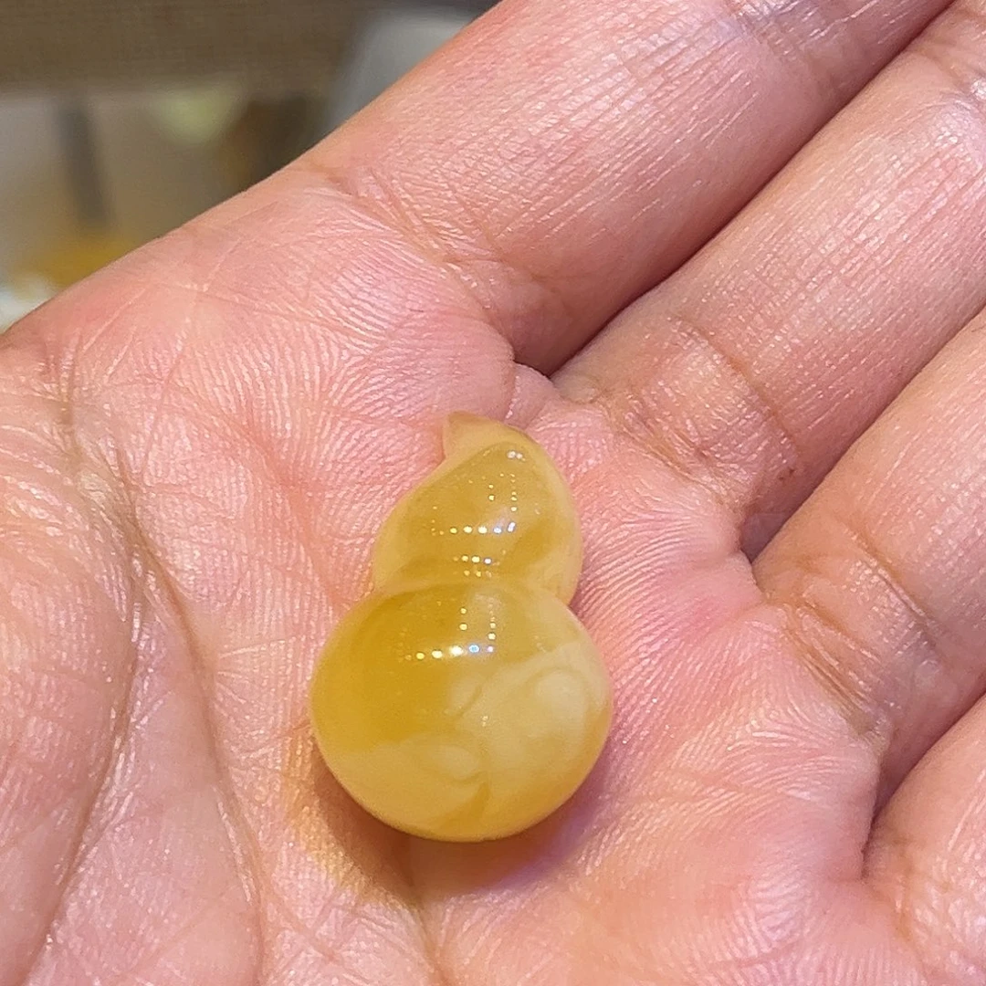 *****琥珀颈饰未镶嵌葫芦