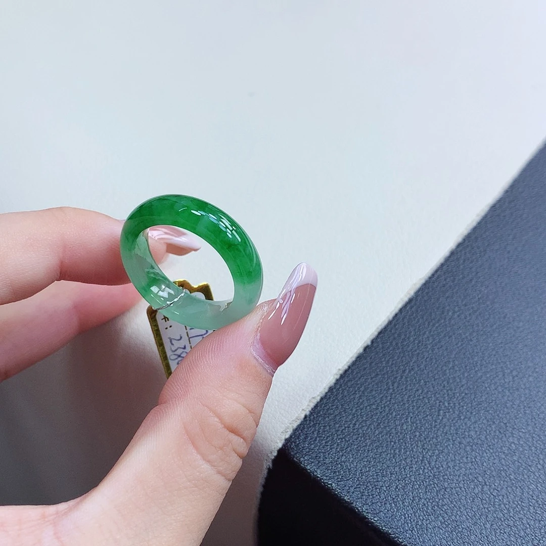 翡翠戒指未镶嵌17-18号