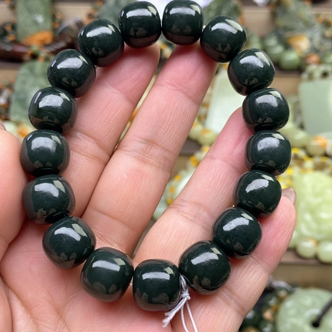 透闪石质玉未镶嵌手串