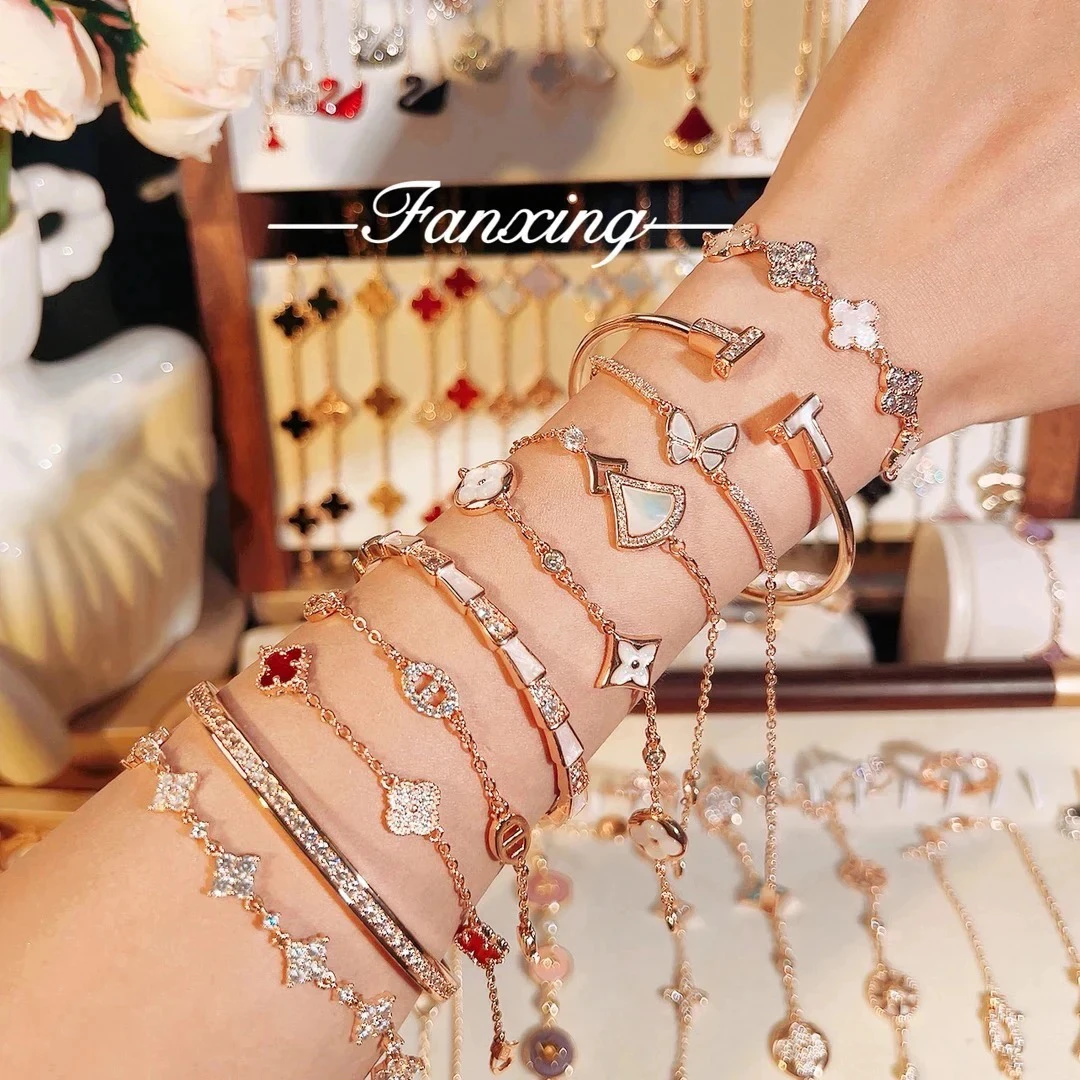 钛钢手镯 卡卡手镯配螺丝刀