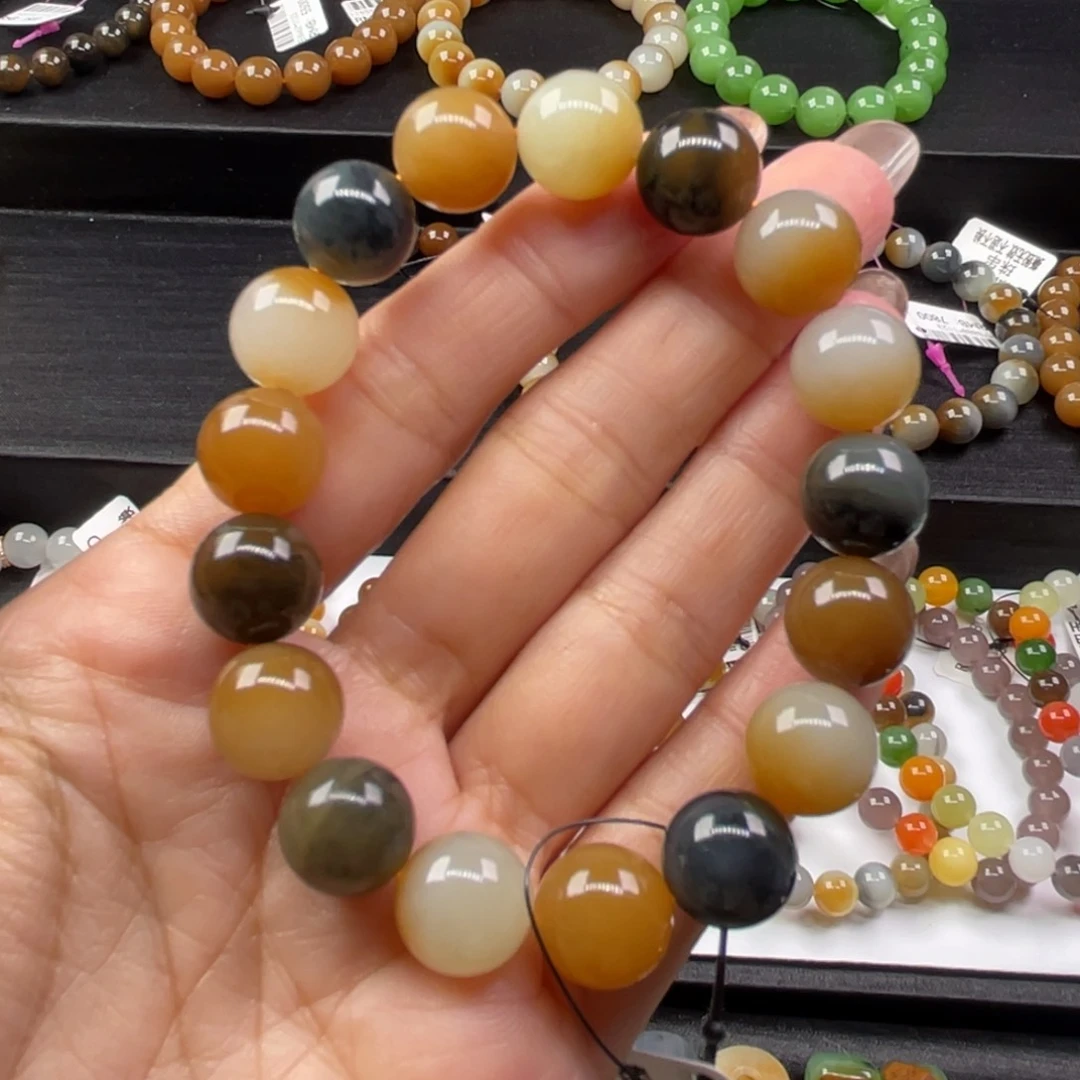 未镶嵌手链和田玉3****8