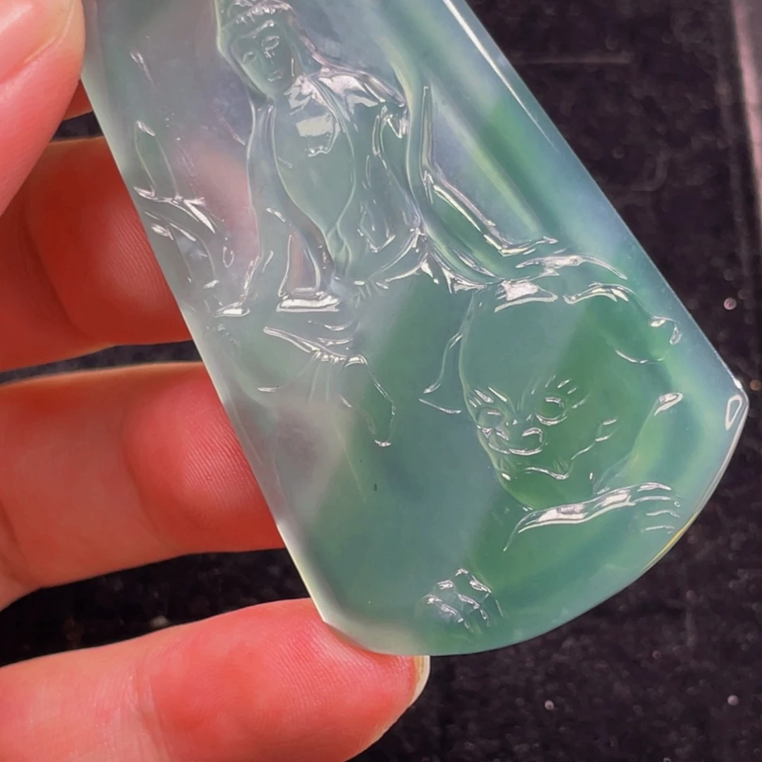 翡翠未镶嵌颈饰6，