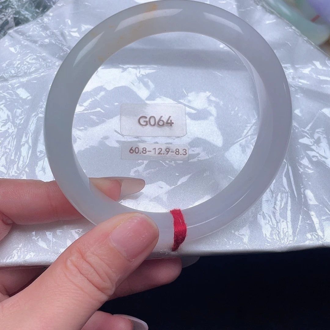 翡翠未镶嵌手镯G064