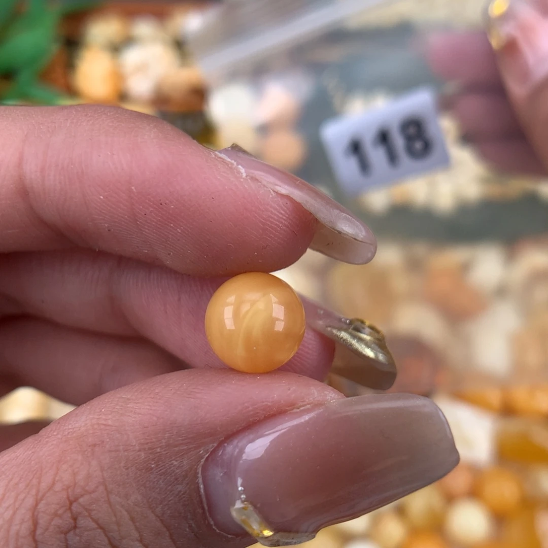琥珀珠宝奇石未镶嵌8.8