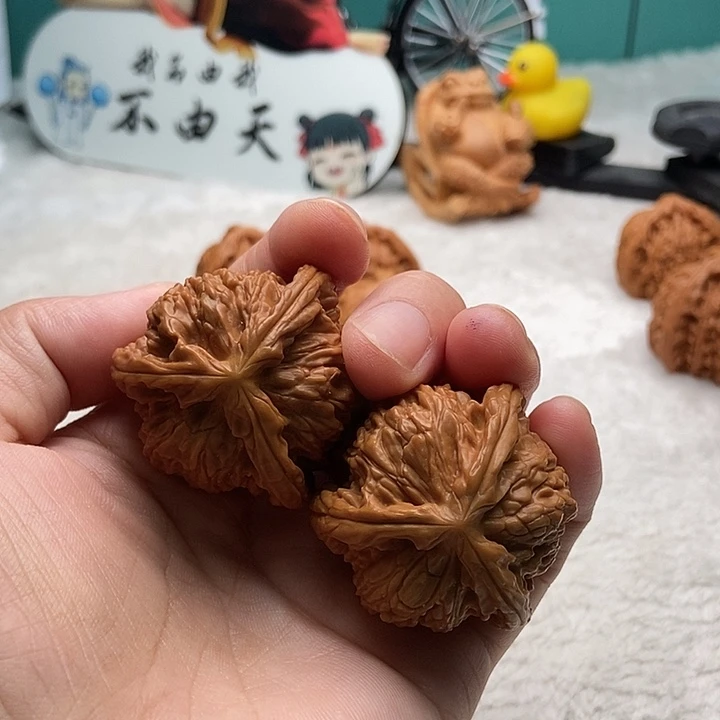 文玩核桃把件李*瘦三棱