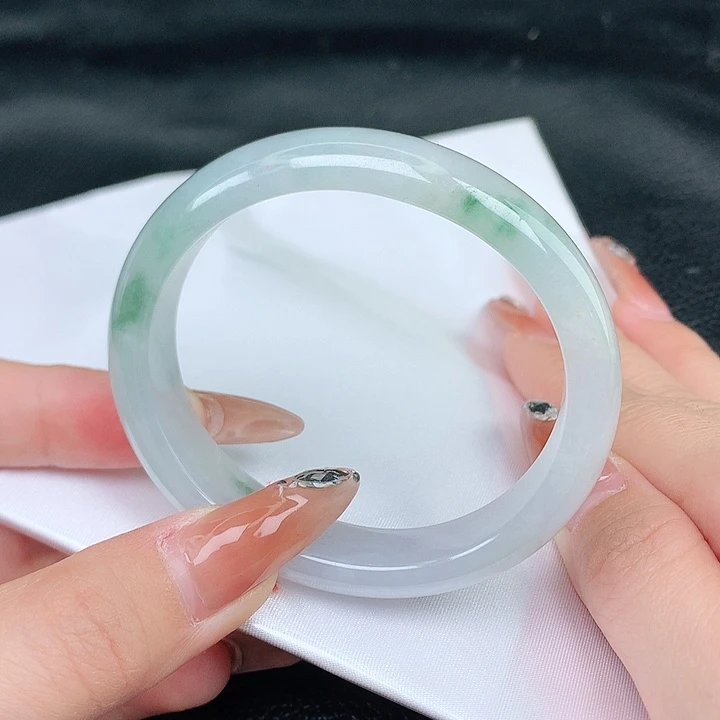 未镶嵌手镯翡翠贵妃 53