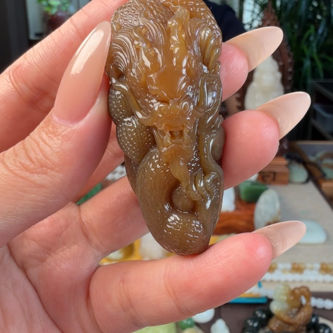 *****和田玉未镶嵌颈饰