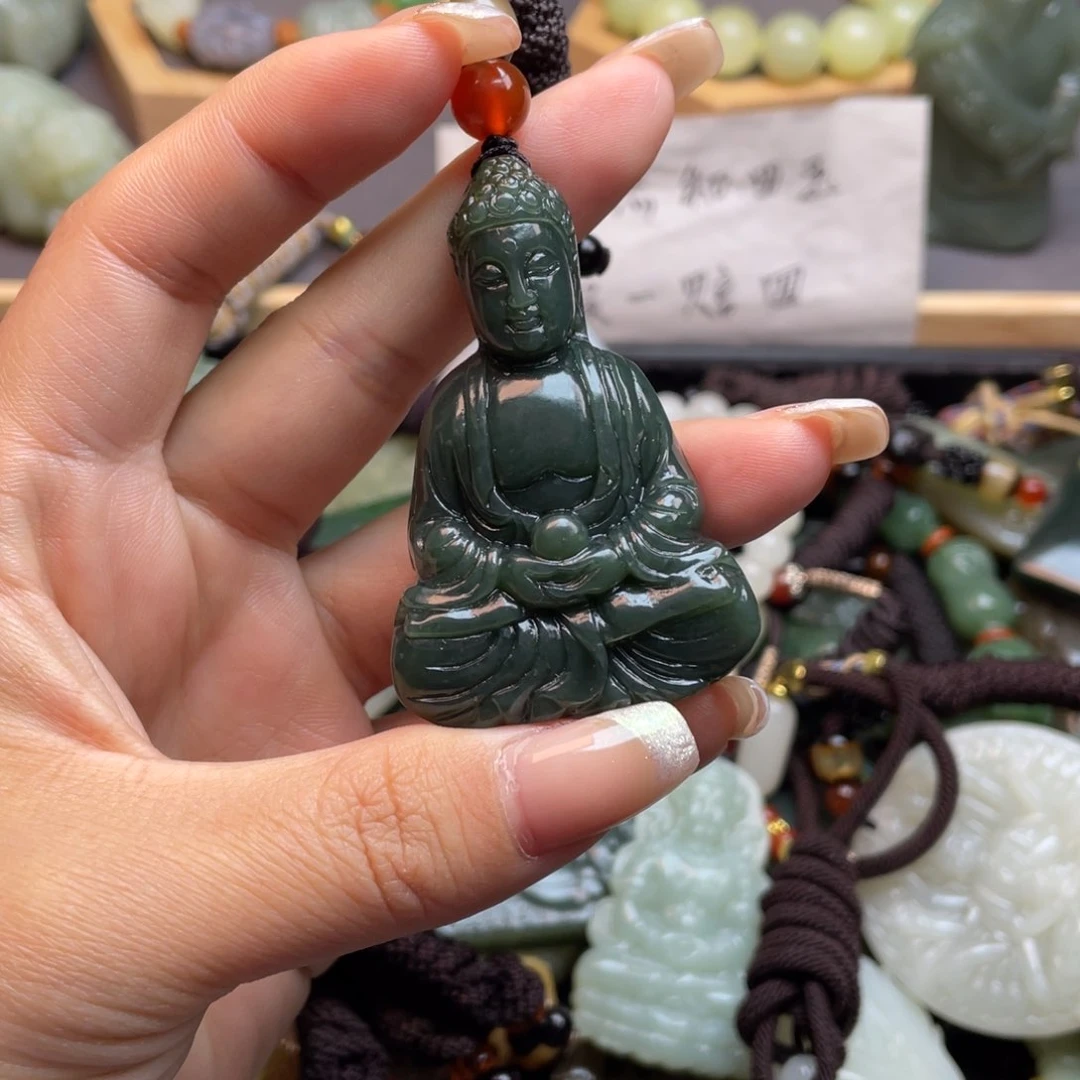 和田玉颈饰未镶嵌