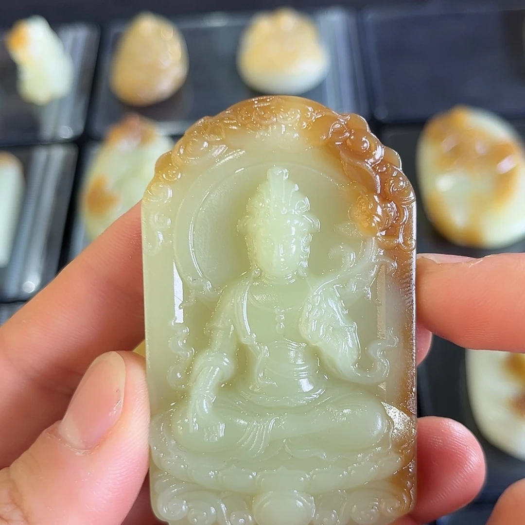 【闪购商品】颈饰未镶嵌和田玉