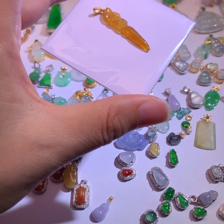 猫***猫翡翠未镶嵌挂件111111111