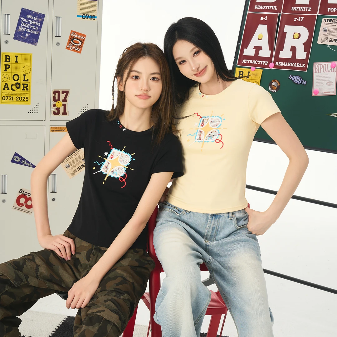 BIPOLARLOVETEST彩点流苏烟花四芒星刺绣女装修身短袖 11L073