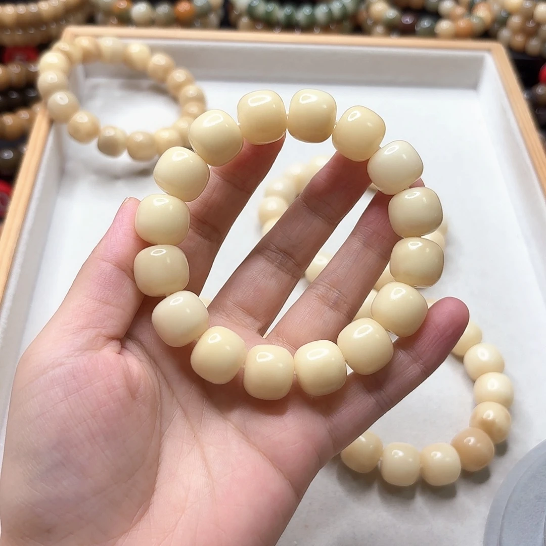 牛***头菩提根/象牙果吊坠