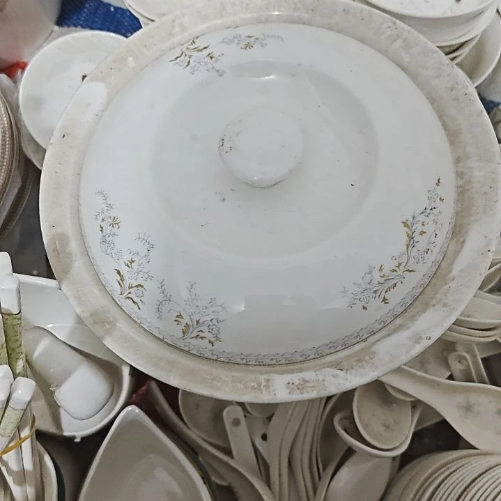 塑料景德镇陶瓷汤煲一个