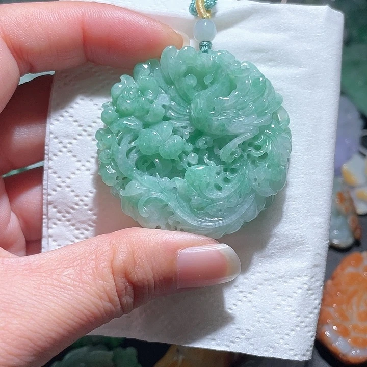 颈饰未镶嵌翡翠天