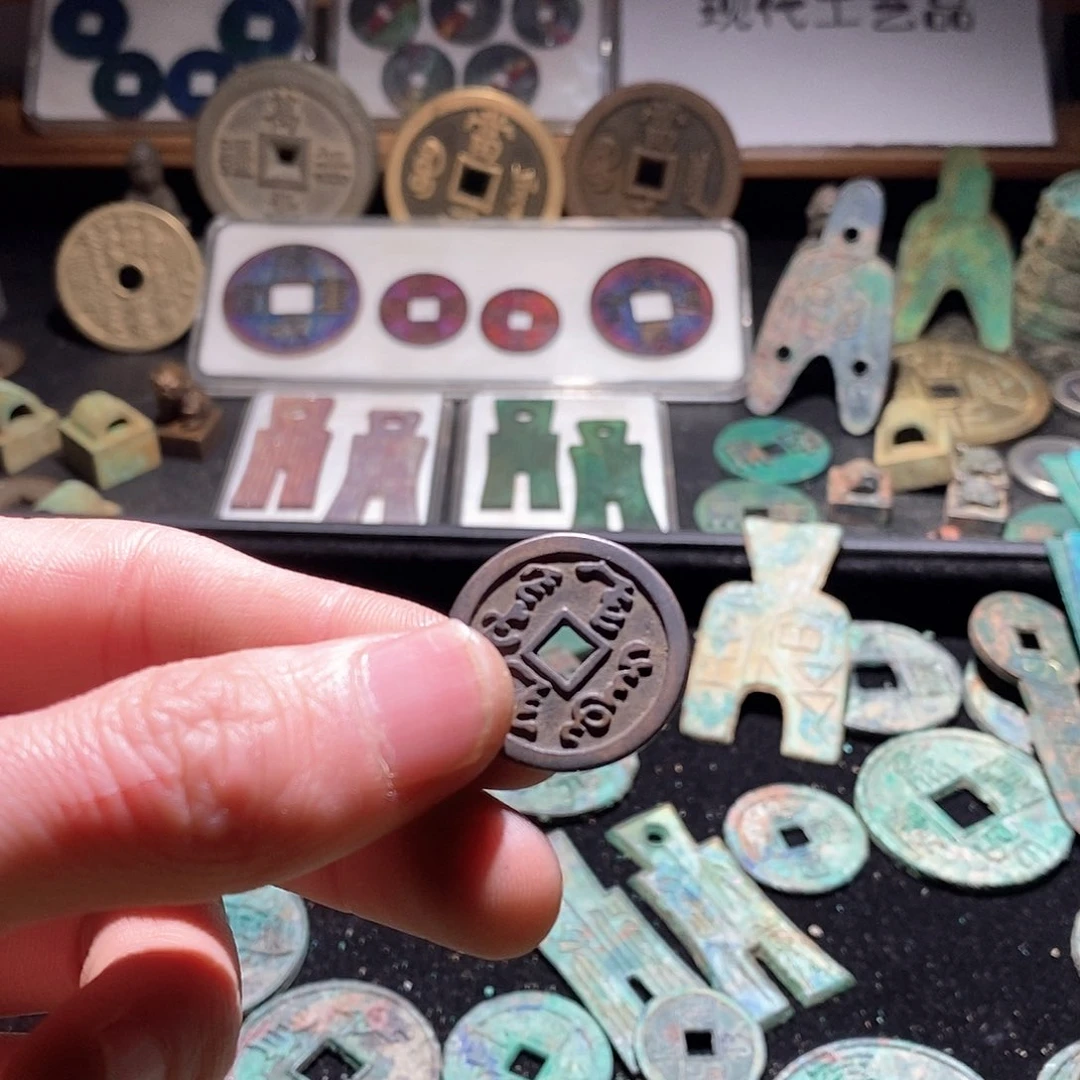 铜守**生现代仿制工艺品