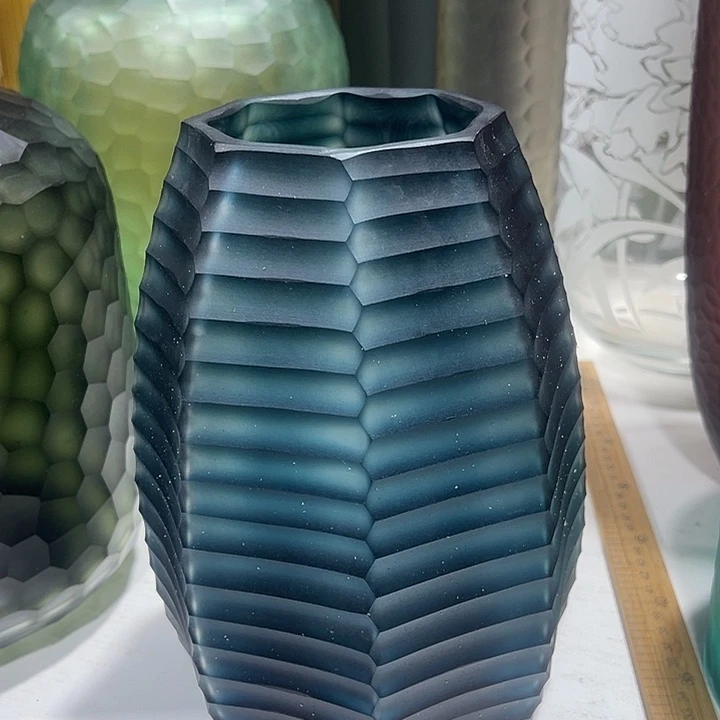 手工艺品琉璃兰色磨刻花瓶花器高25口10