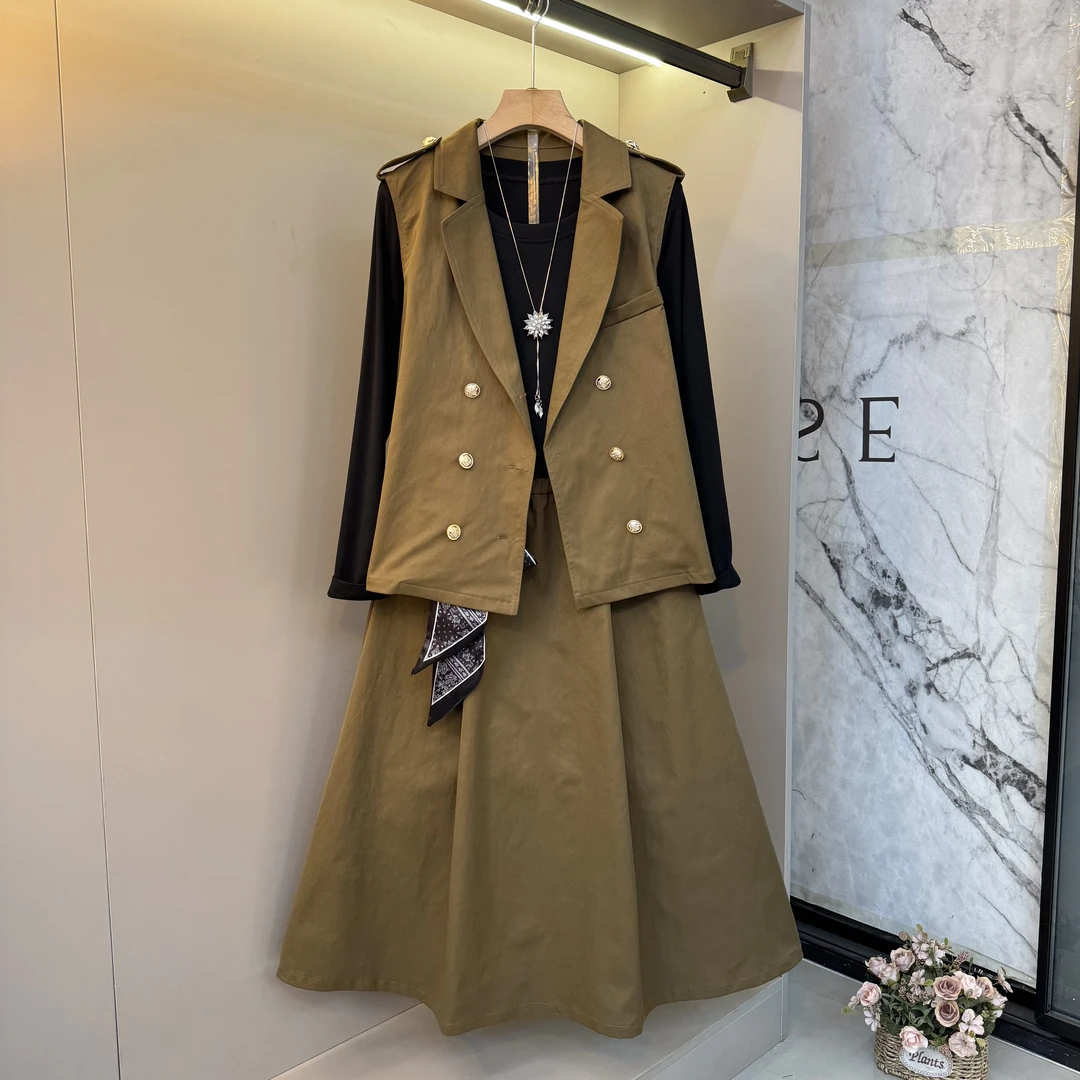 欧货高品质时尚洋气秋季新款内搭+马甲+半身裙含丝巾三件套9125