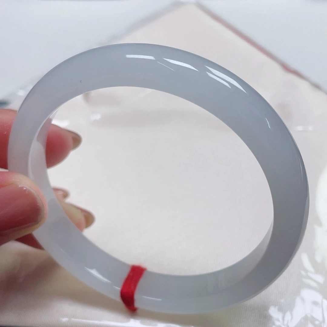 翡翠手镯未镶嵌缅甸翡翠