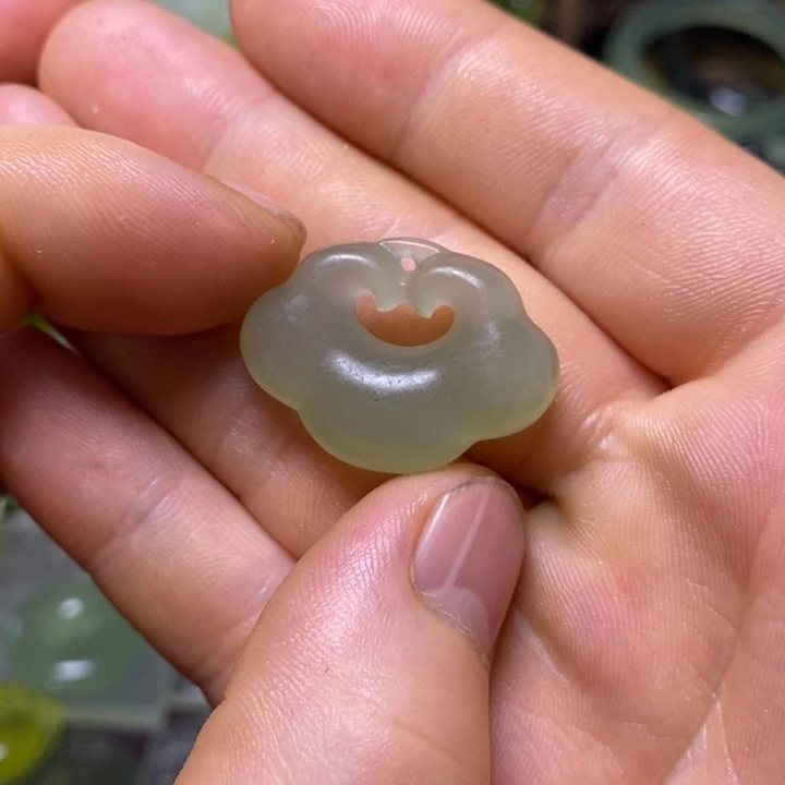 岫玉未镶嵌岫玉挂件