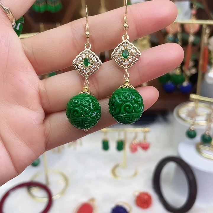 石英质玉耳钉合金