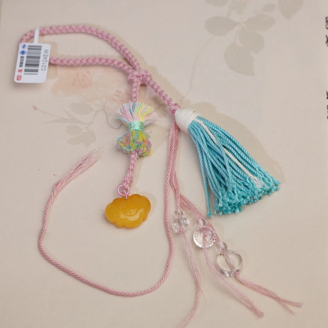 洛伊·蜜蜡如意手工绳挂饰