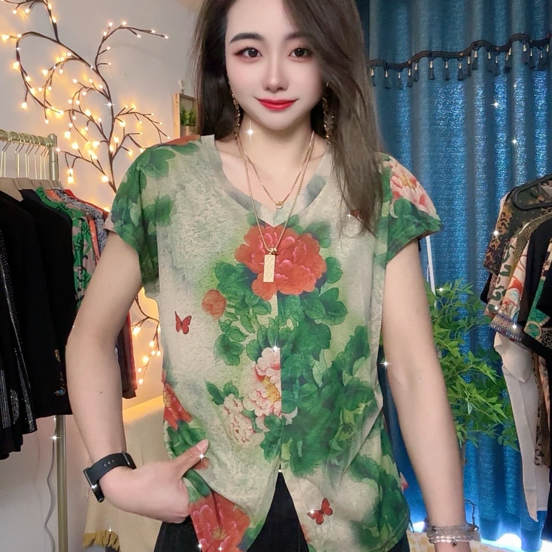 【夏季新款】牡丹欧货定位印花V领短袖T恤重工烫钻洋气亮钻T2409