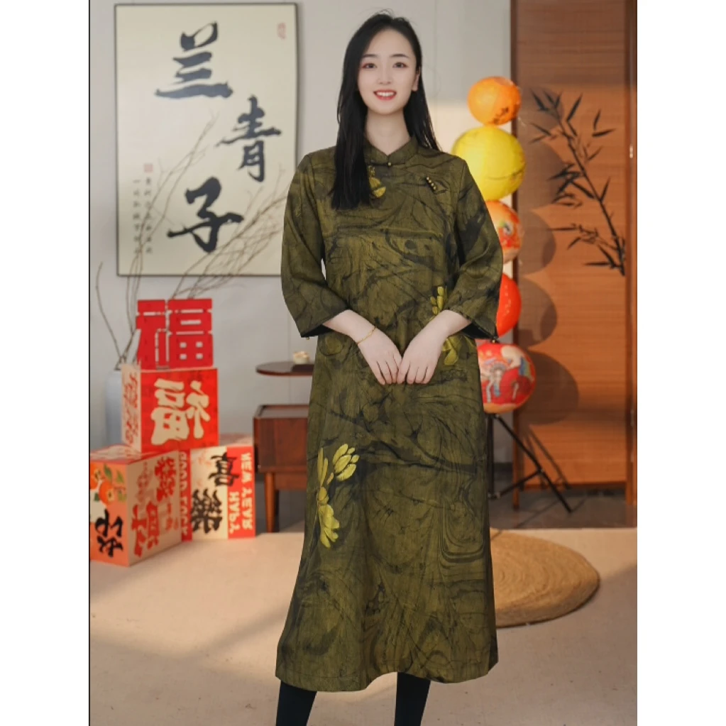 新中式国风素绉缎墨池手绘工艺连衣裙   01949-1PP