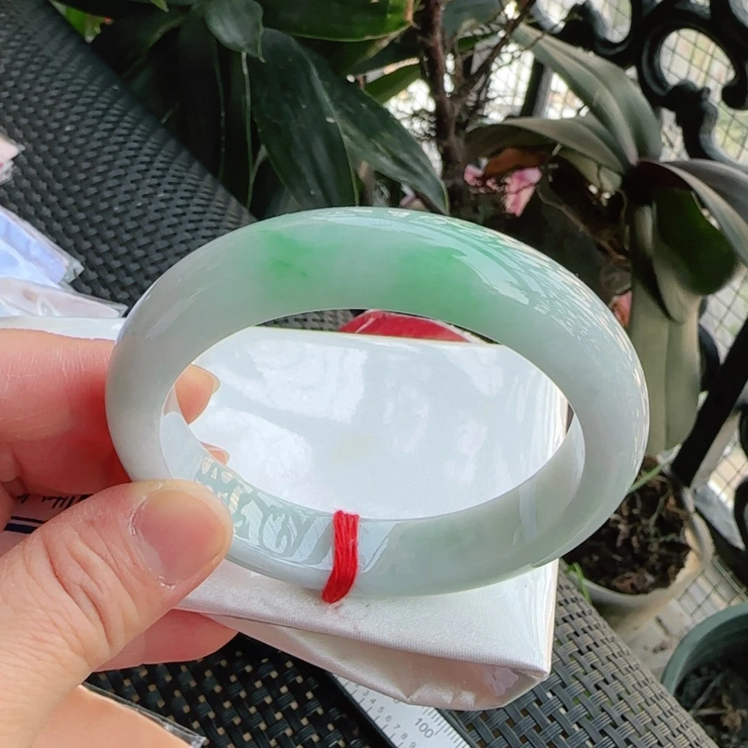 翡翠手镯未镶嵌56正圈手镯