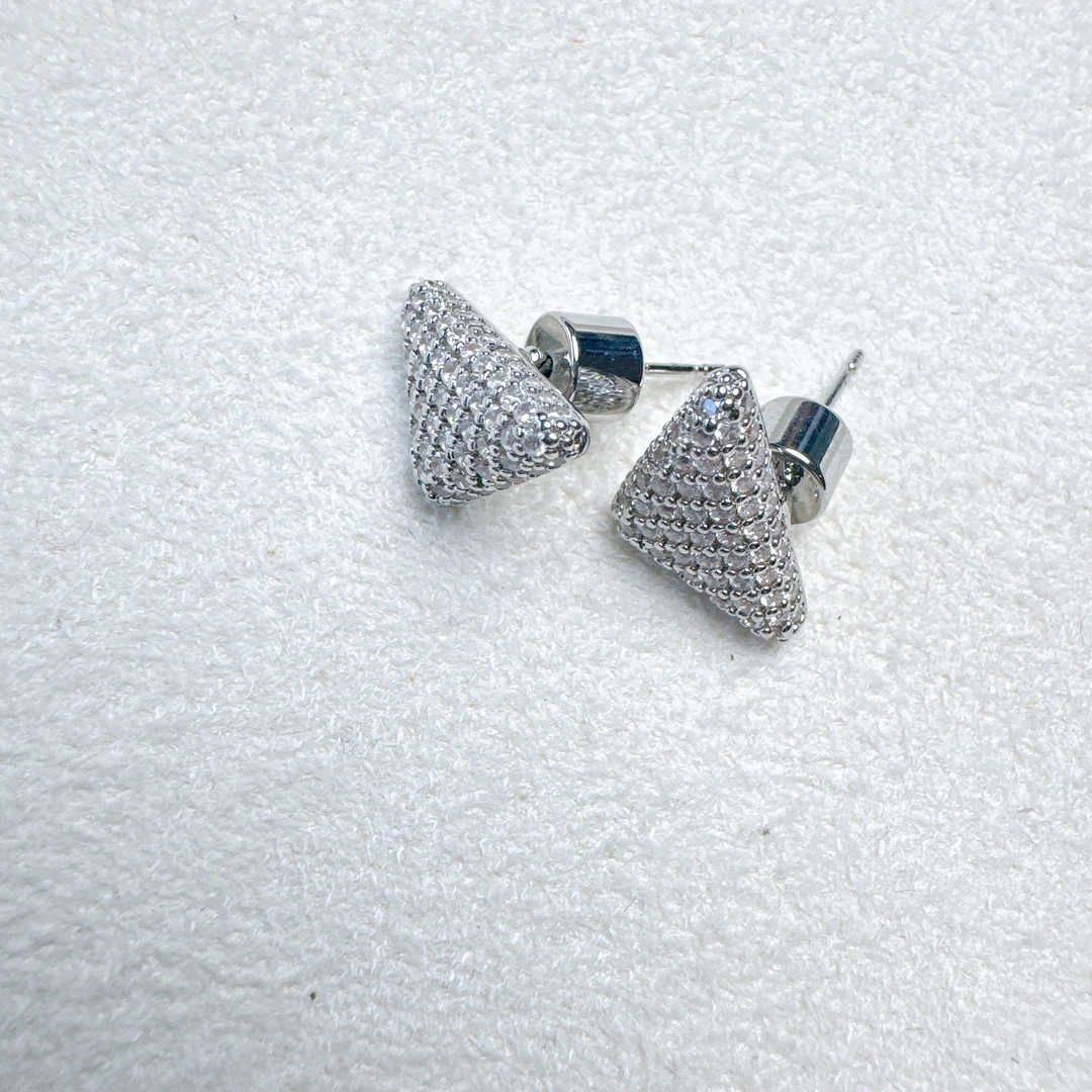 铜合金锆石耳饰 【雨桐轻奢饰品】设计款耳环YT02141