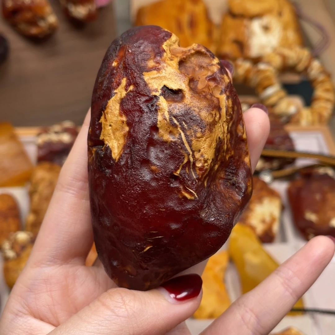 琥珀未镶嵌珠宝奇石