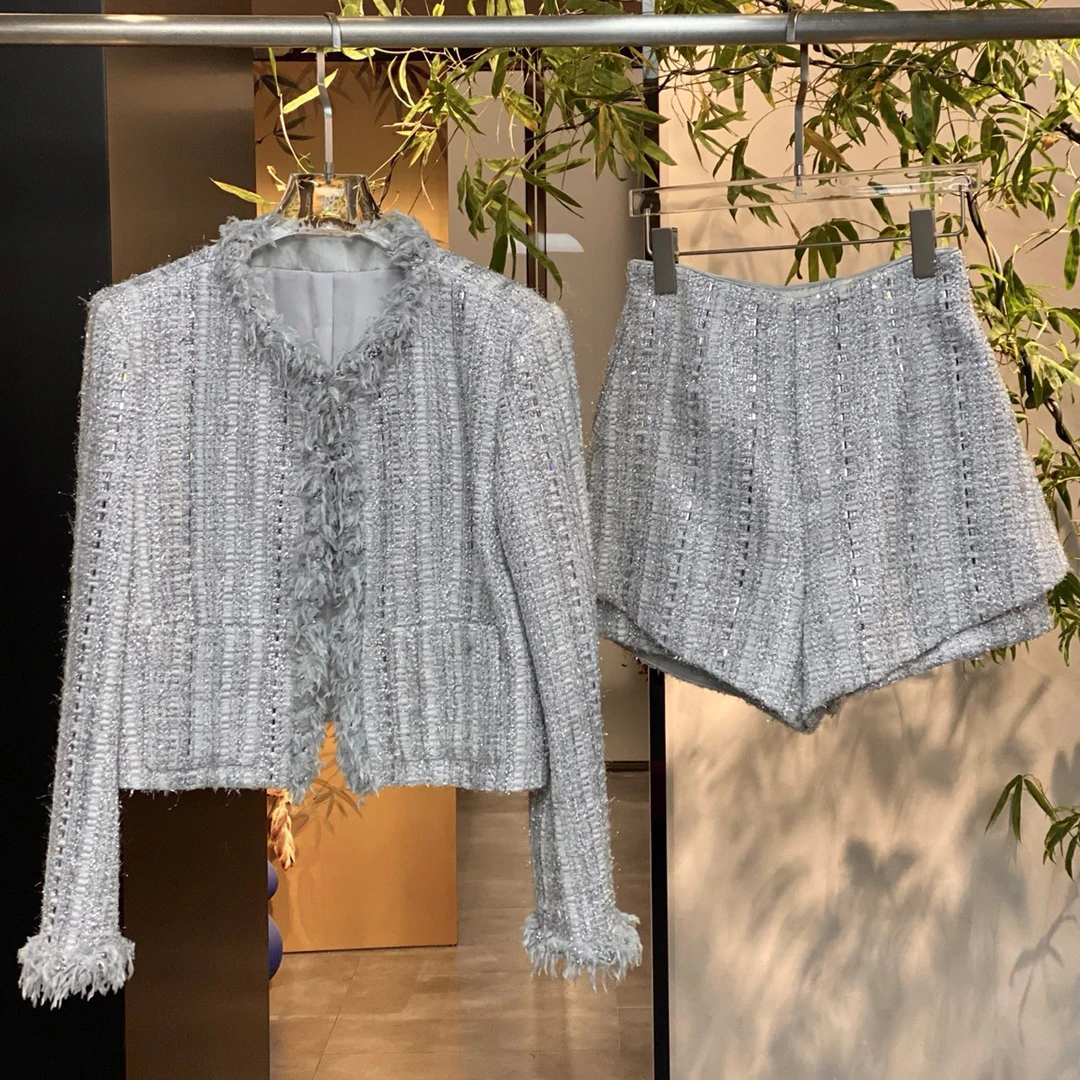 设计师品牌SHETELLS 25AW 百搭银装素裹短外套短裤