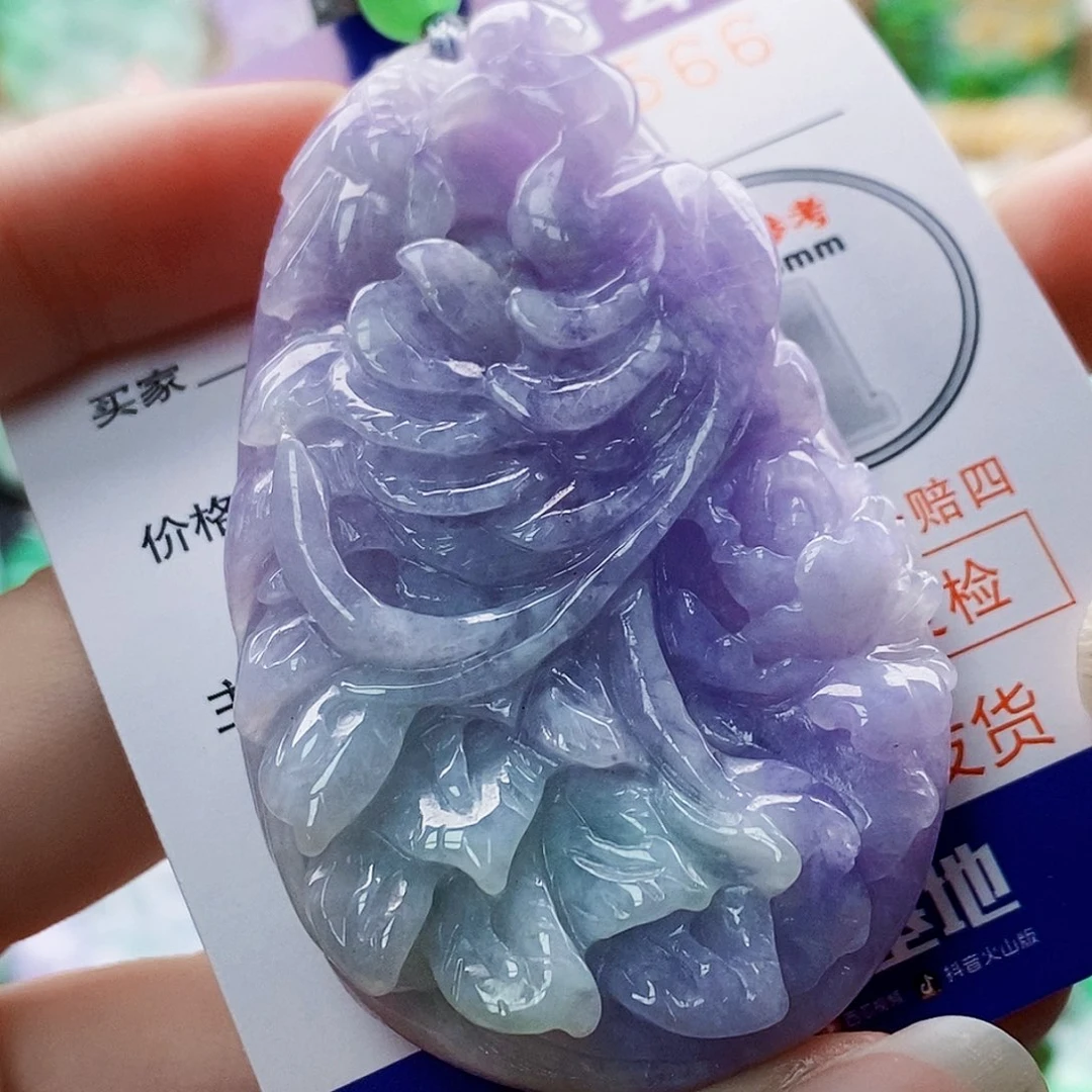 吊坠(不含链)未镶嵌翡翠