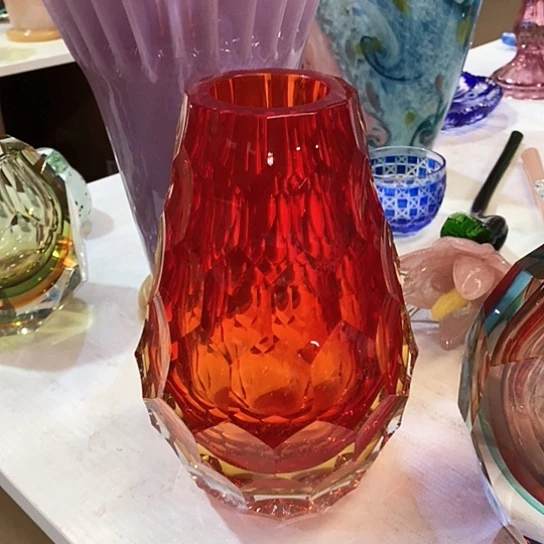 琉璃水晶琉璃红色