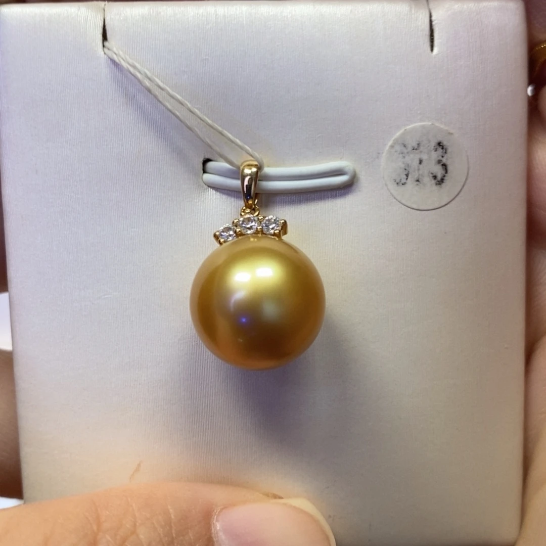 18K金镶嵌吊坠(不含链)海水珍珠浓茶金正圆强光无瑕12.6mm