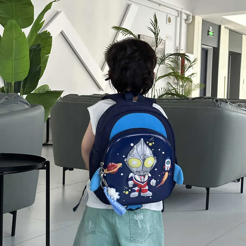 男童超人双肩包小班开学书包可爱卡通小背包幼儿园大班出游男孩包