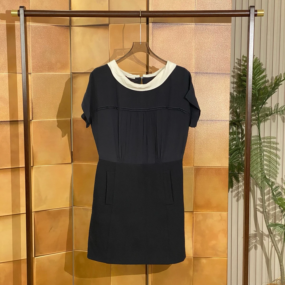 99新  MiuMiu 黑色桑蚕丝拼接连衣裙/44码/99新/女42183