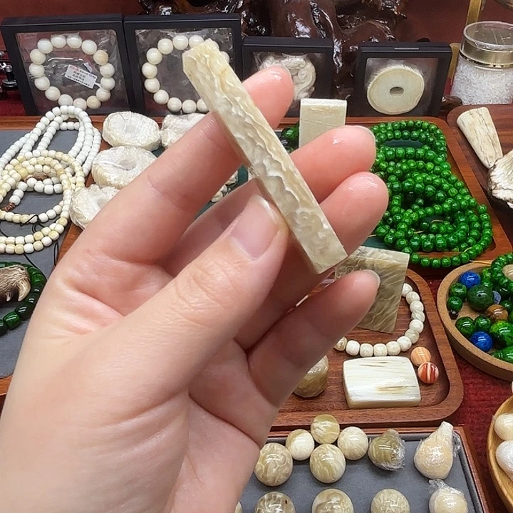 陶瓷满腰花牛印章一个