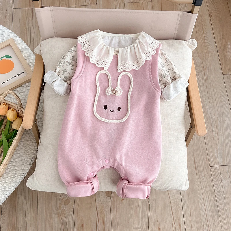 新款婴儿秋季连体衣女宝背带裤套装新生儿春秋款宝宝百天周岁爬服