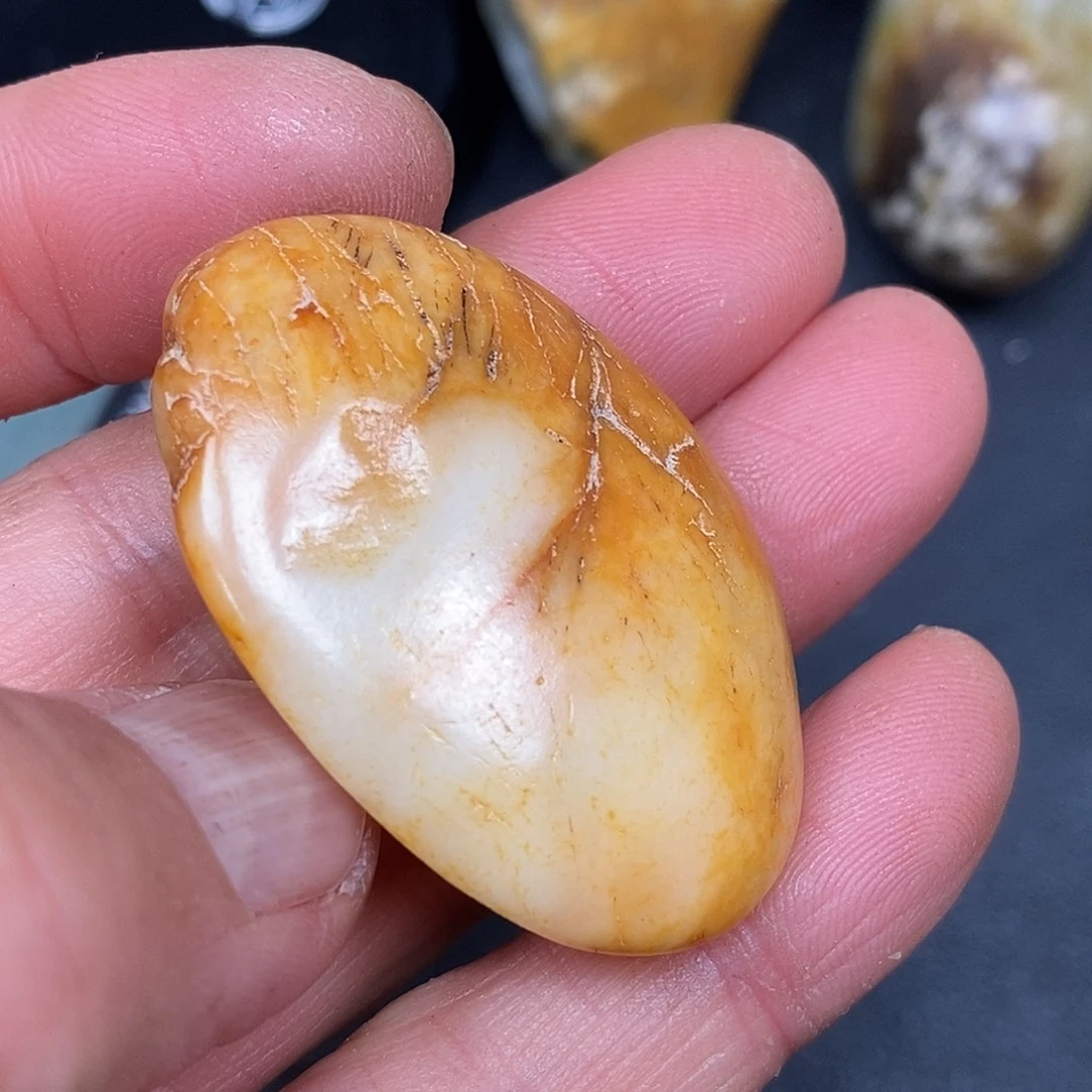 和田玉未镶嵌珠宝奇石