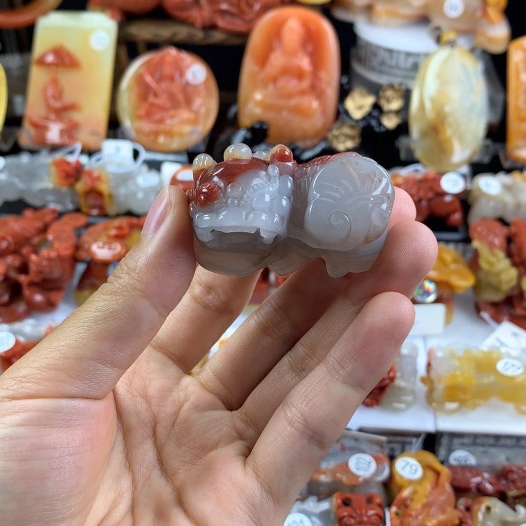 石英质玉（黄龙玉）未镶嵌挂件