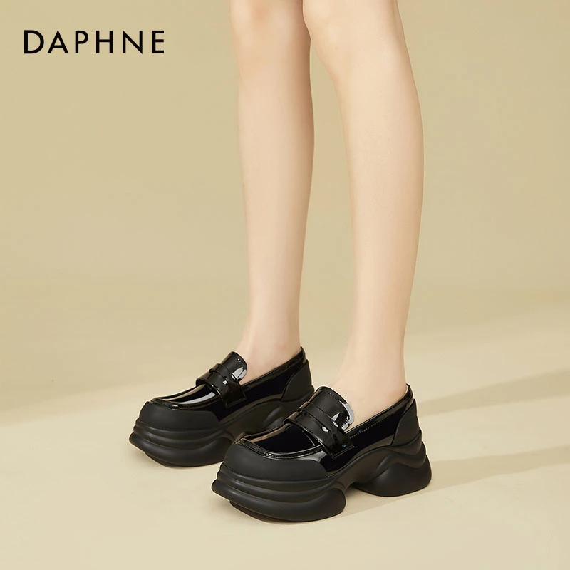 达芙妮小海浪松糕乐福鞋女鞋子小皮鞋2025秋季新款一脚蹬黑色单鞋