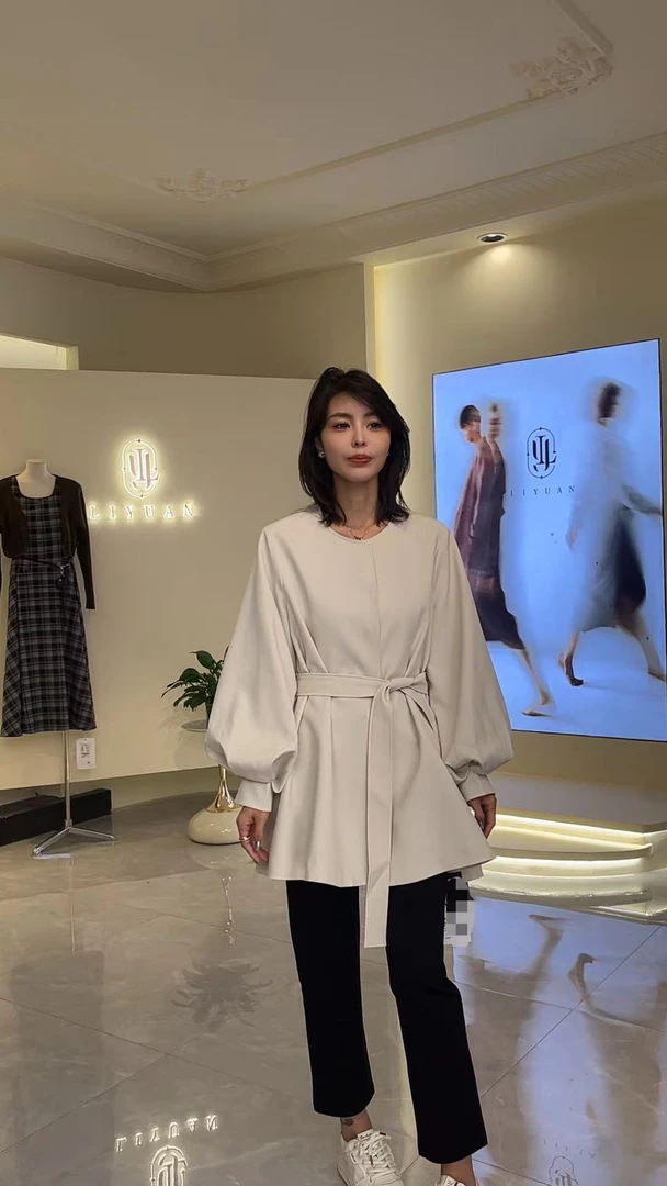 李园家1号店-623-韩版显瘦设计感短款带腰带风衣